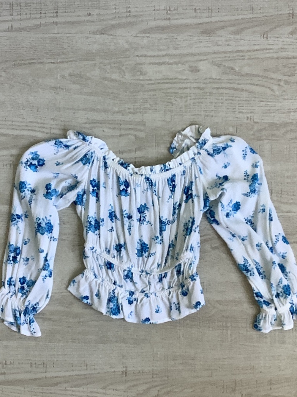 NWOT Zara cropped floral blouse, XS